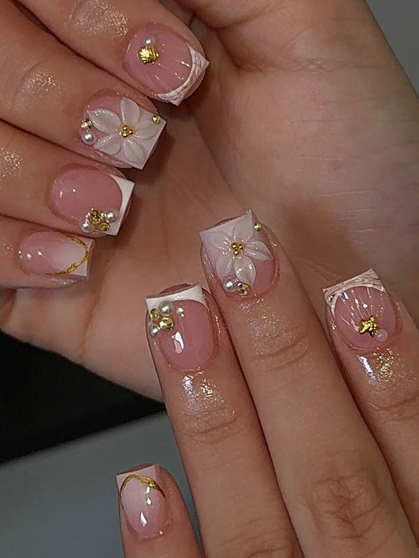 Pressed Flower Art - 24 faux ongles carrés courts blancs