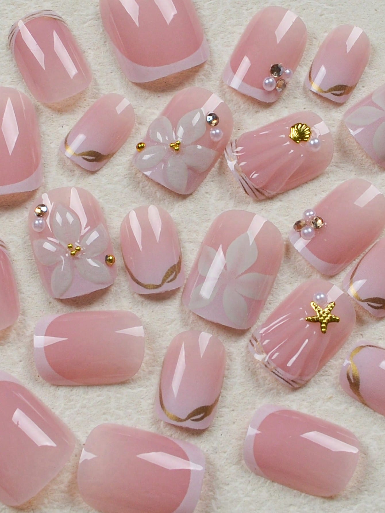 24 faux ongles carrés courts b - Pressed Flower Art avis et prix
